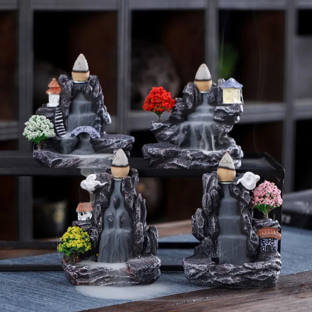 Brûle-Encens à Cascade — la fumée qui coule vers le bas